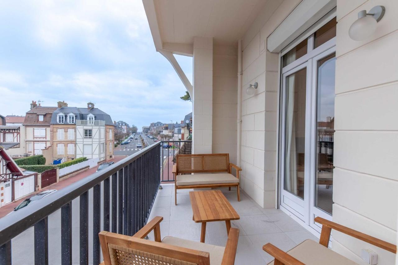 2-Bedroom Apartment With Balcony Near Hippodrome Deauville Exterior photo